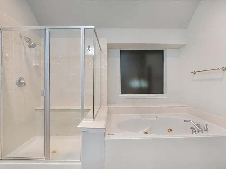 12416 Water Oak Dr — Photo 29