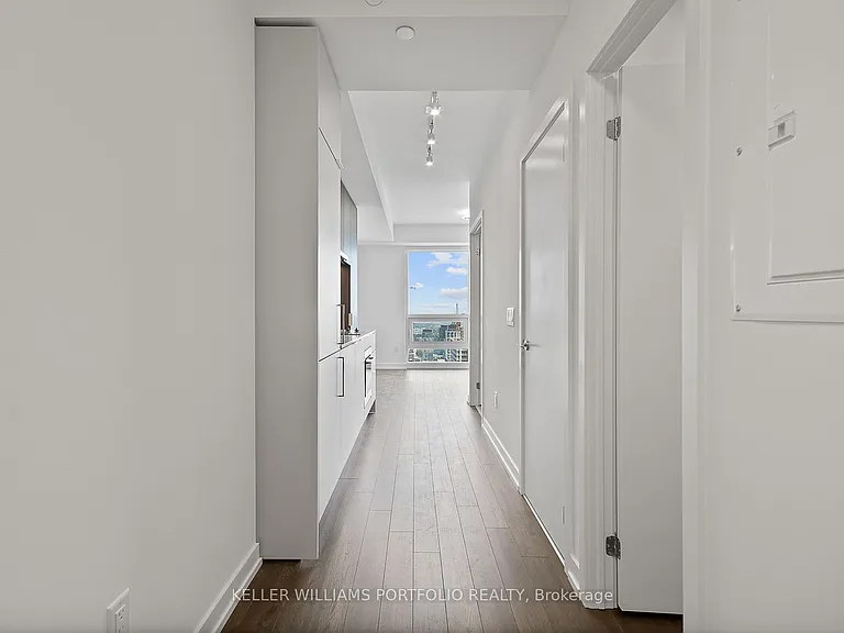 89 Church St #3905 — Photo 2