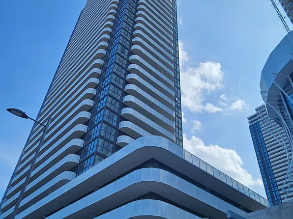 28 Interchange Way, Vaughan, ON