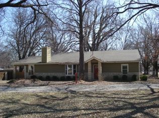 1608 Ritchie St, Winfield, KS 67156