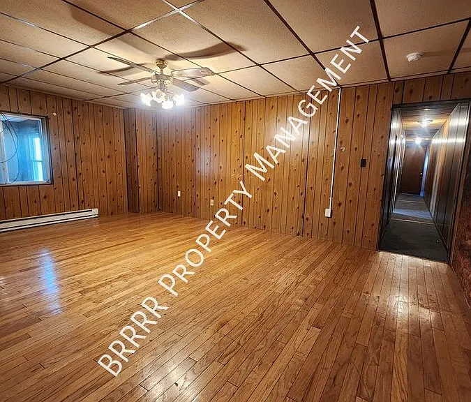 19 N Pine St — Photo 15