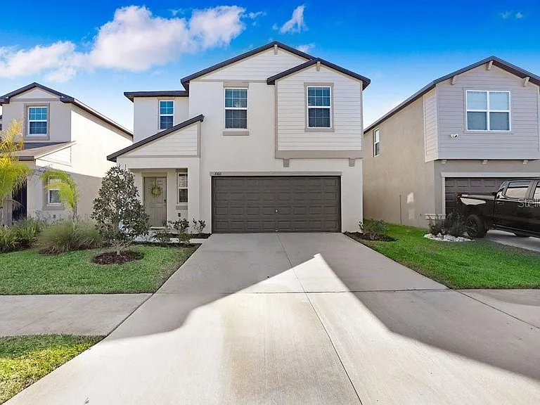 3160 Oyster Cove St — Photo 3