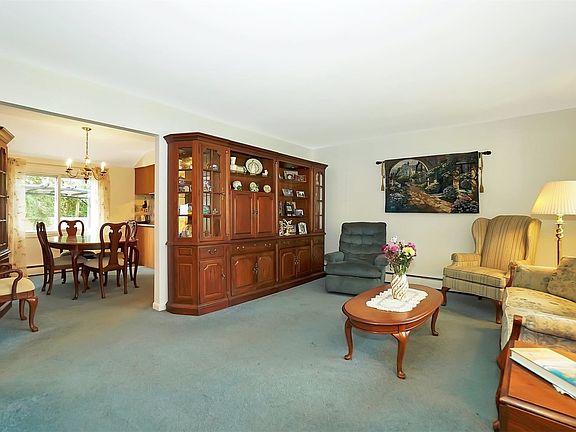 5th image of 20 Lexington Ave
