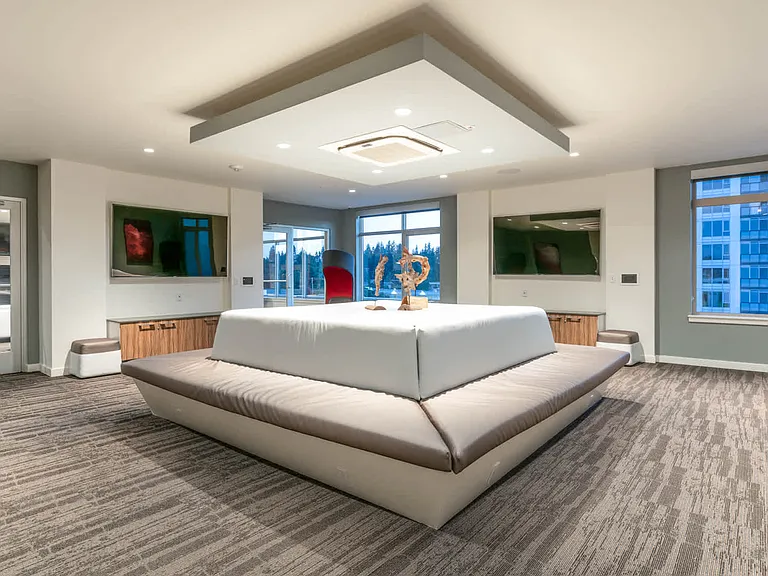 Resident Lounge