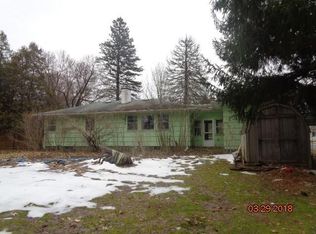 255 Whitney Rd, Penfield, NY 14526