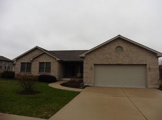 912 Randall Ct, Marengo, IL 60152