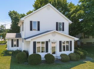 911 N West St, Le Roy, IL 61752