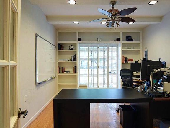 4th image of 6822 Charlmont Cir