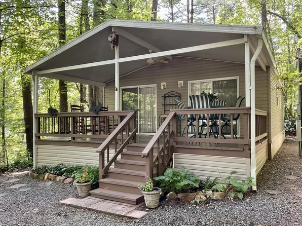 41 Winding Trl, Whittier, NC 28789