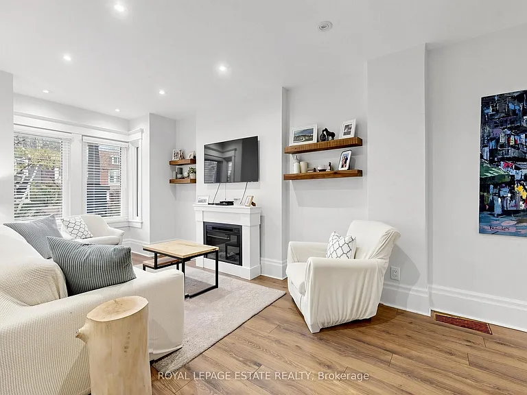 280 Silver Birch Ave — Photo 3