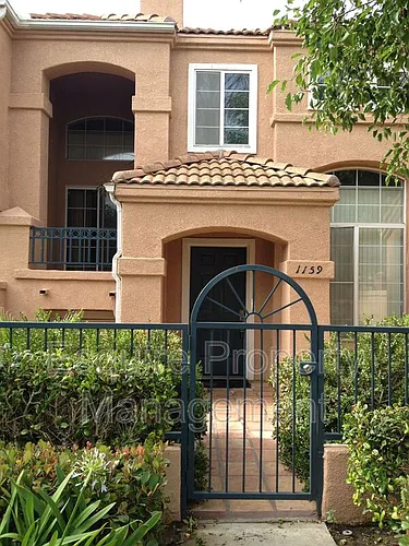 1159 Oyster Pl Photo 1