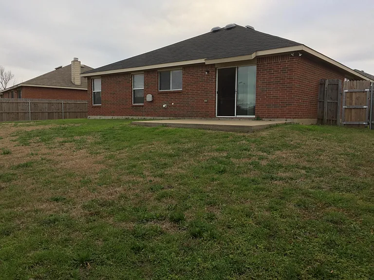 8121 Macgregor Dr — Photo 23