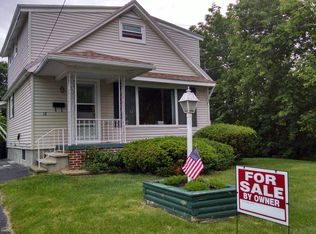 12 Plum St, Massena, NY 13662