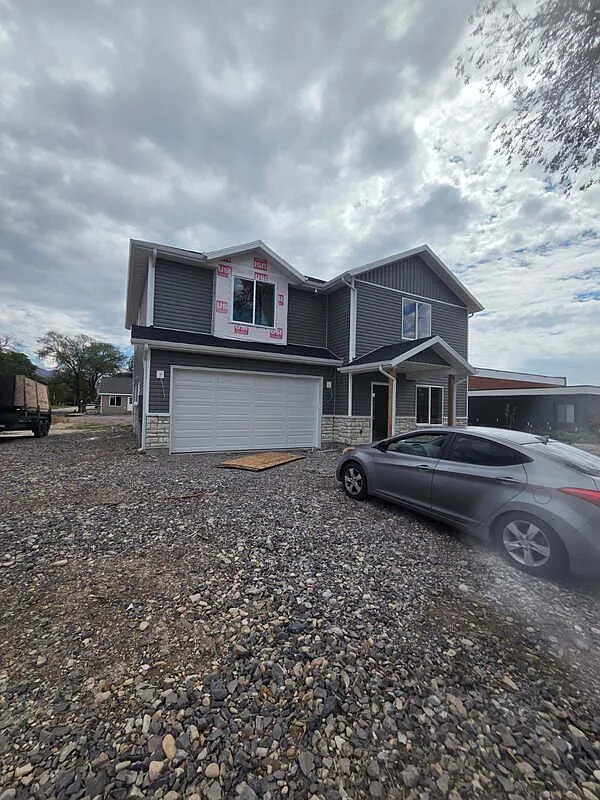3 bed, 2.5 bath, $2,400 — Photo 2