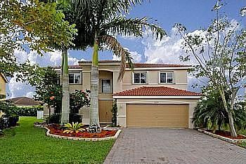 1st image of 854 Lavender Cir
