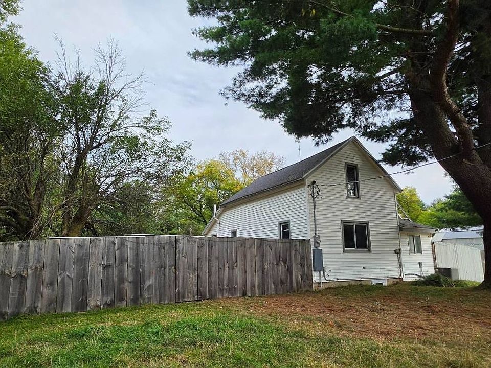 1st image of 4917 Whitefeather Rd
