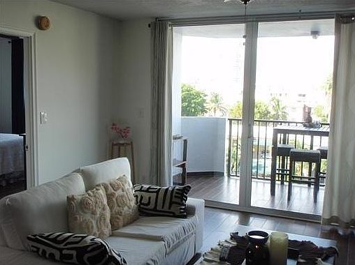 3rd image of 3703 NE 166th St APT 503