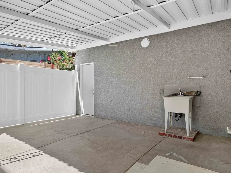 7865 Cantaloupe Ave — Photo 33
