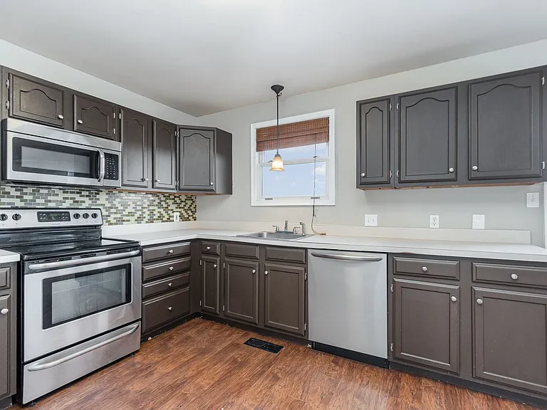 263 Chartwood Dr — Photo 8