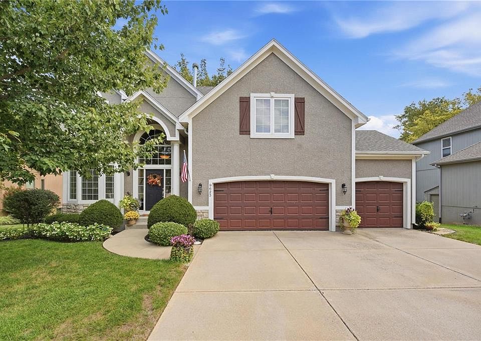 1st image of 9623 Falcon Valley Dr