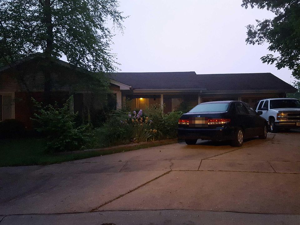 1st image of 2066 Silverwood Ln