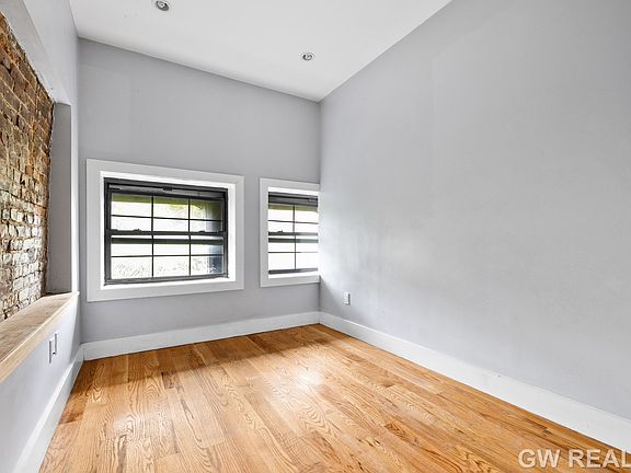 5th image of 922 Lafayette Ave #4