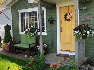 106 N 1st St, Picabo, ID 83313