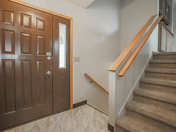 3rd image of 602 W 2nd Ave