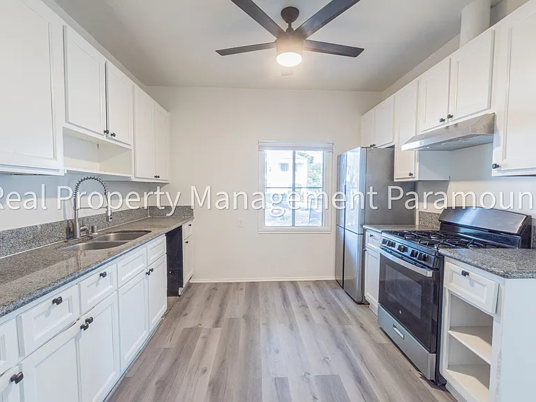 2757 Mansfield Ave — Photo 13