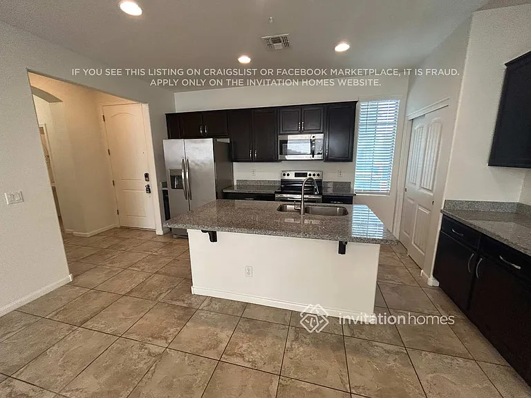 1370 S Ponderosa Dr — Photo 3