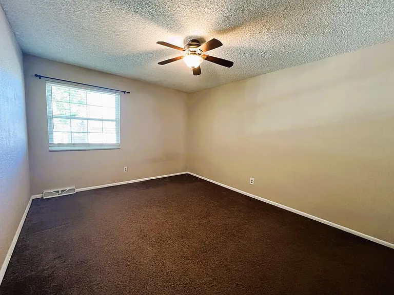 2826 S Wheeling Way — Photo 18