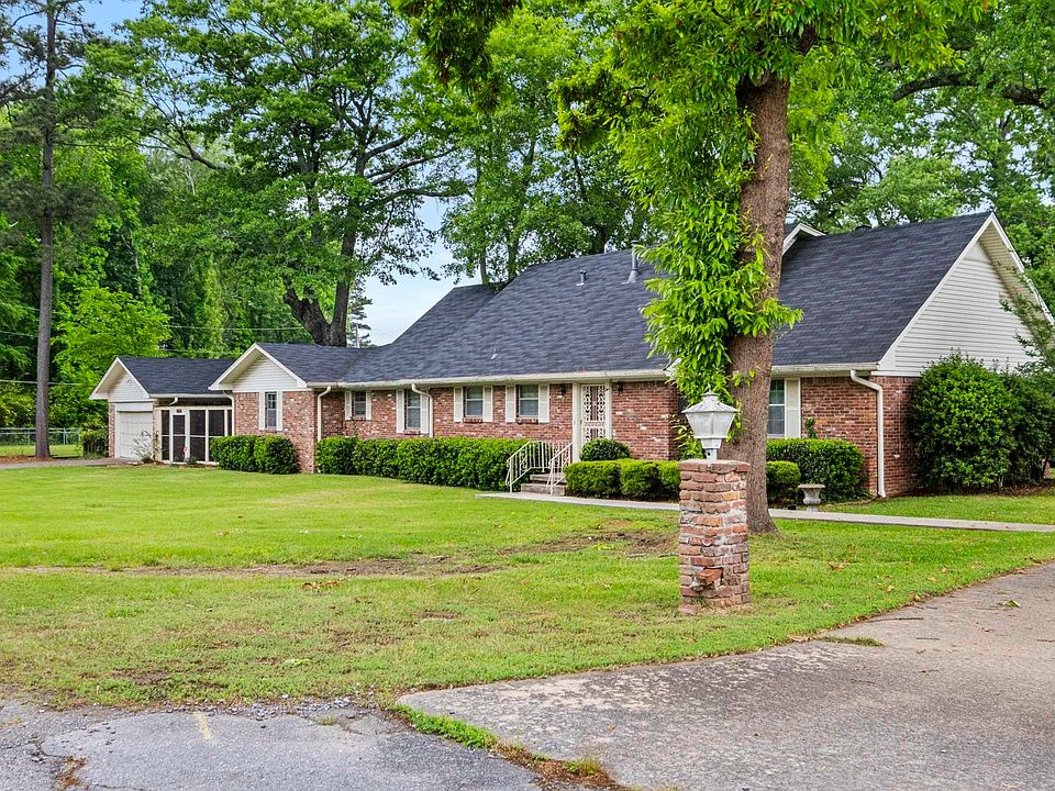1st image of 2 Williams Cir