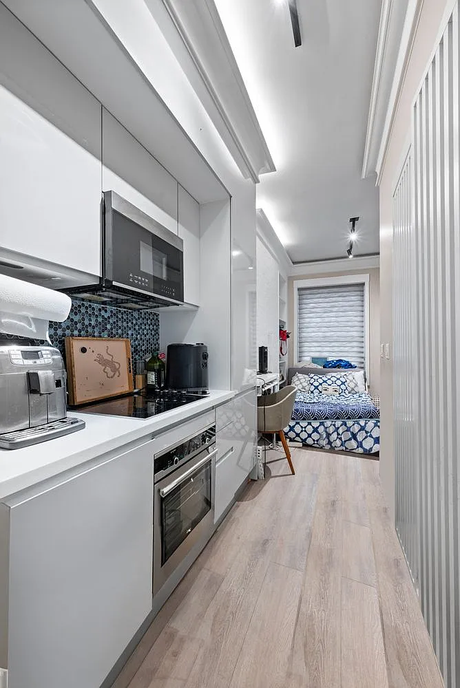 714 Greenwich Street — Photo 4