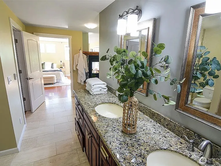 8435 NE 147th Pl — Photo 12