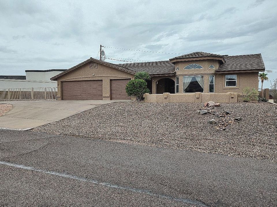 1st image of 2920 Oakridge Dr