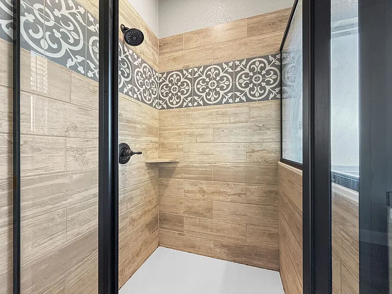 1606 Black Kettle Trl — Photo 12