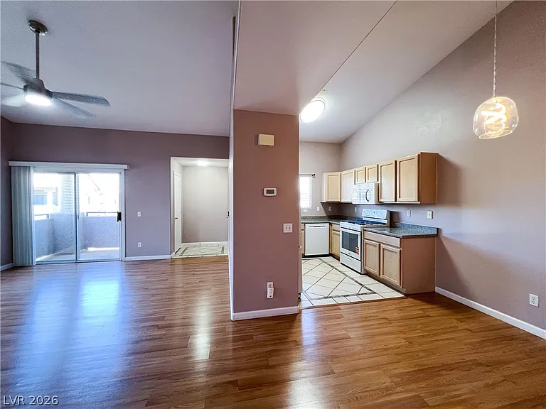 2100 Quarry Ridge St #207 — Photo 20