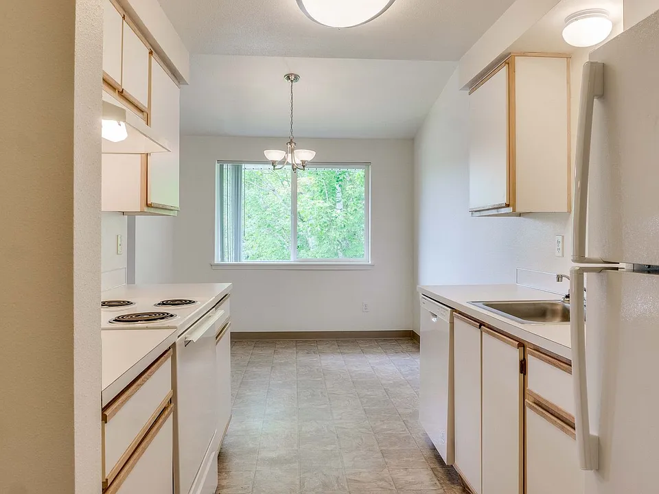 Maplewood Apartments