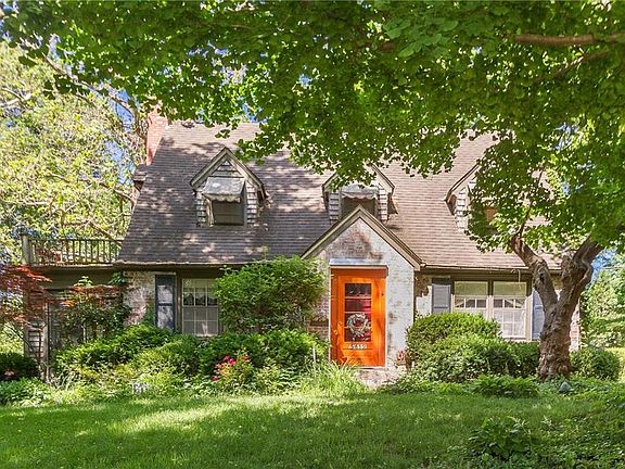 5412 Neosho Lane -  A  JC Nichols built home.... a lovely piece of history in our city