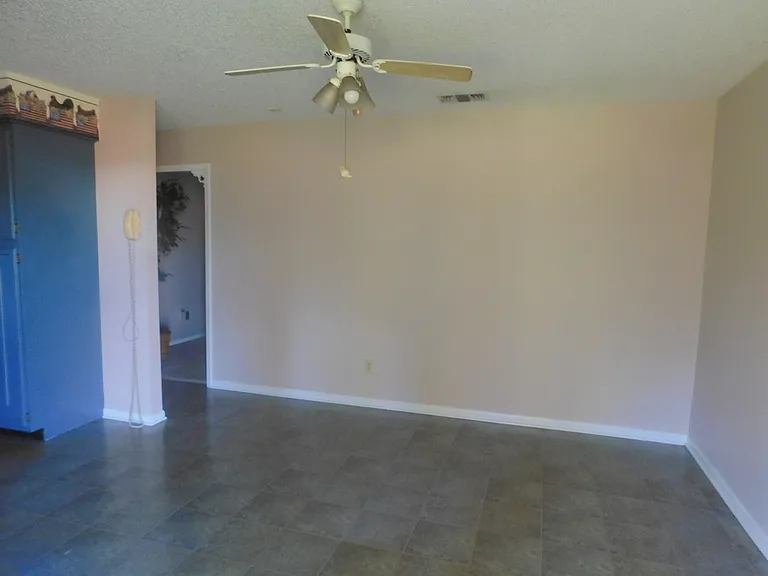 17186 County Road 4185 — Photo 5