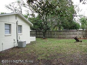 3rd image of 2849 Huffman Blvd