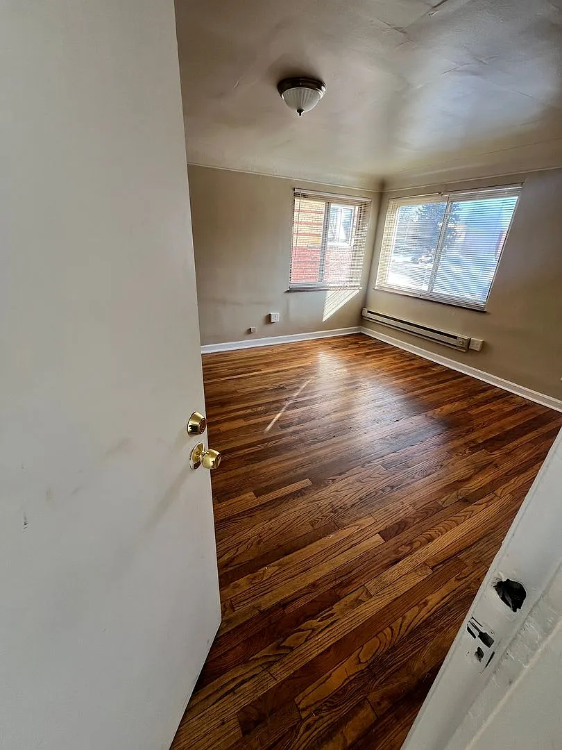 Building Photo - 7159 Eastlawn Dr