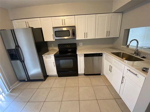 4th image of 7115 Harbor Heights Dr