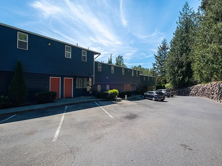 Portage Creek Apartments — Photo 10