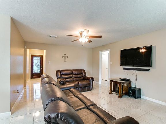5th image of 4142 Alecia Dr