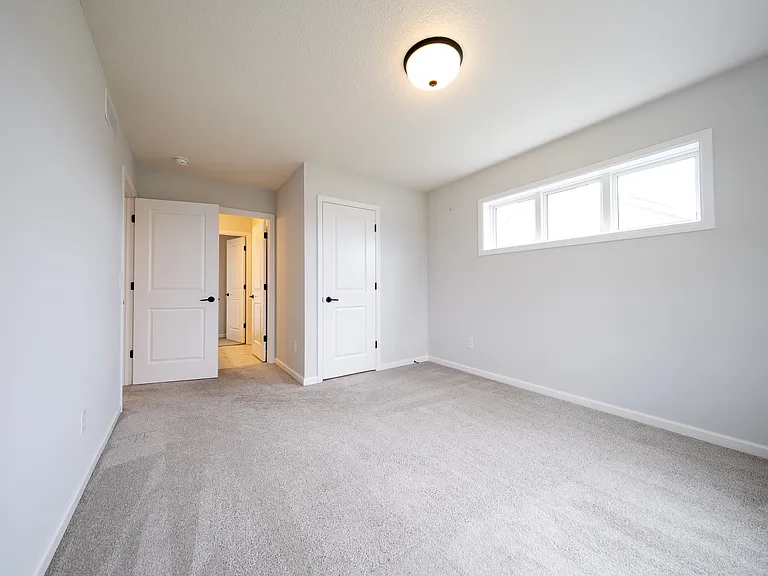 3849 Thrush St — Photo 32