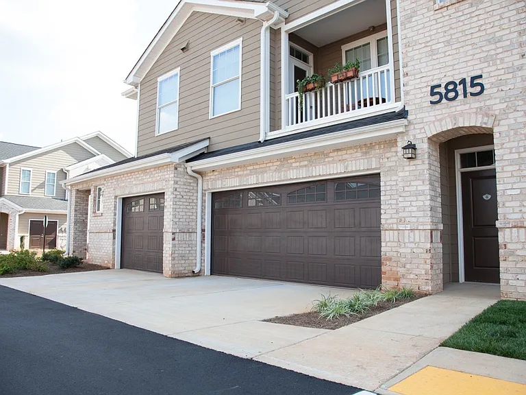 Piedmont Place — Photo 1