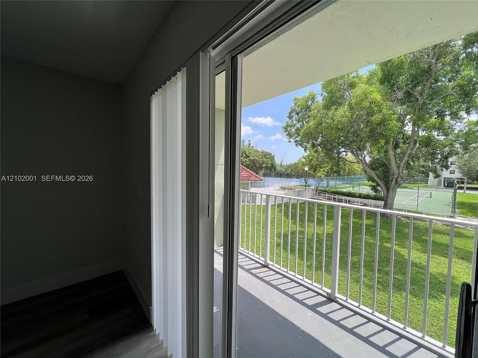 Saga Bay Gardens Condo — Photo 4