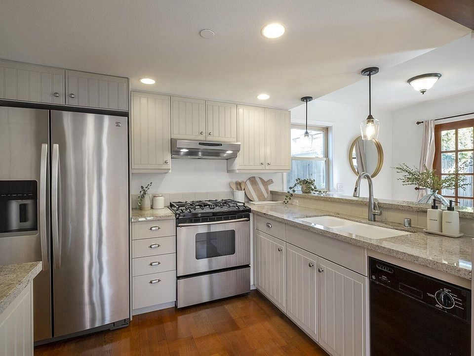 604 Holly Ave, Carpinteria, CA 93013 Zillow