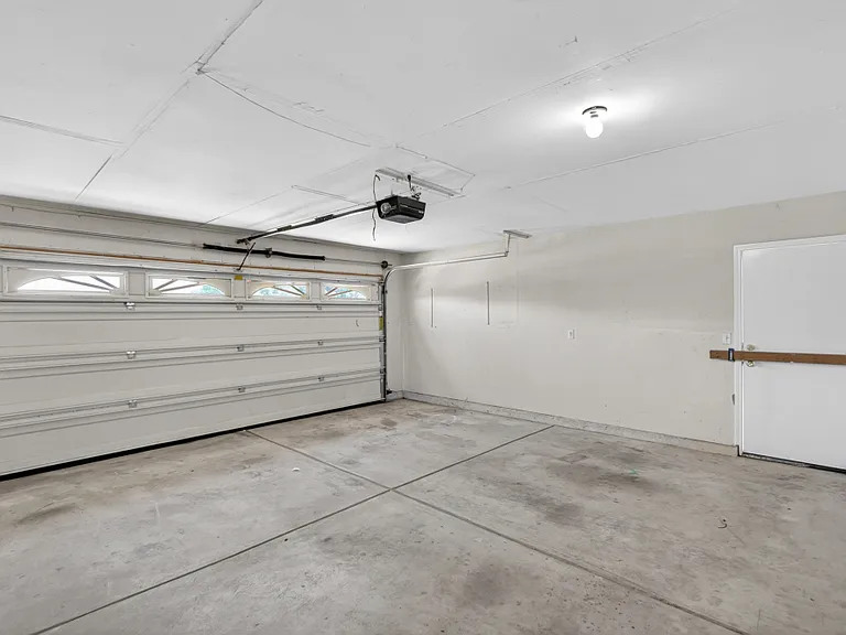 8505 Ardennes Way — Photo 14